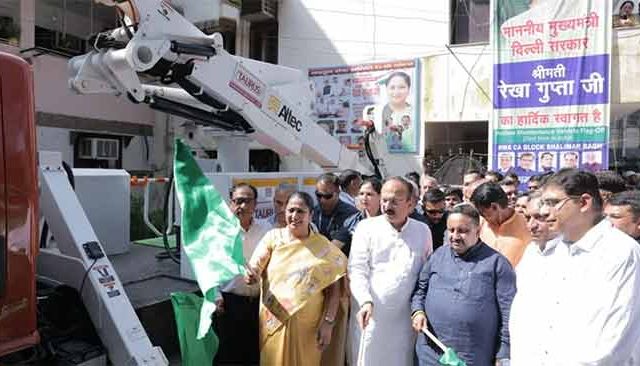 देशात पहिलाच उपक्रम; दिल्लीत ‘हाय-टेक हॉटलाईन व्हॅन’चे अनावरण