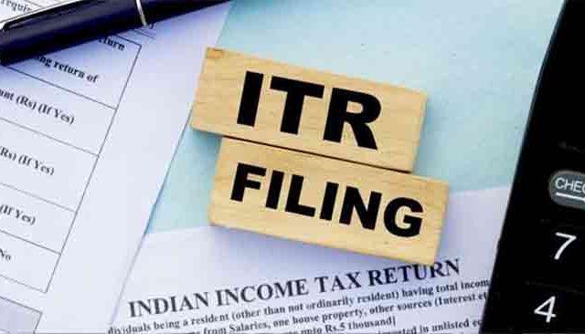 Explainer- ITR भरण्यासाठी शेवटचे दोन दिवस ! 'या' १५ चुका टाळल्यास तुमचा आयटीआर चुकणारच नाही