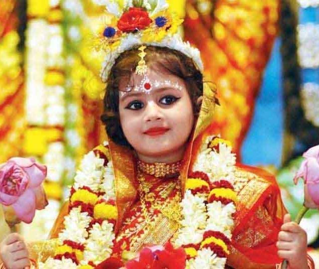 कन्यापूजनाला मुलींना द्या या खास भेटवस्तू !