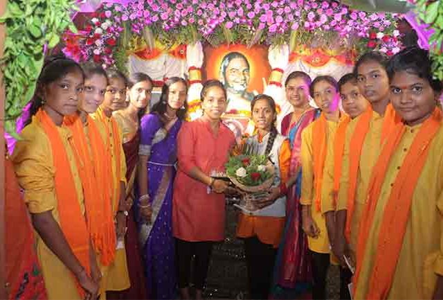 कोकणातील महिला भजन मंडळाची अनोखी परंपरा