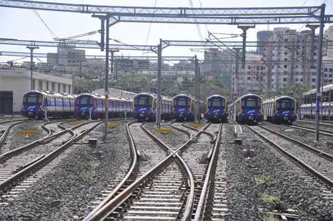 Mumbai Metro : मुंबई मेट्रो लाईन ६ प्रकल्पात नियोजनाचा अभाव; MMRDA वर उभारलेले खांब तोडण्याची वेळ