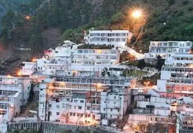 प्रतिकूल हवामानामुळे वैष्णोदेवी यात्रा ७ ऑक्टोबरपर्यंत स्थगित