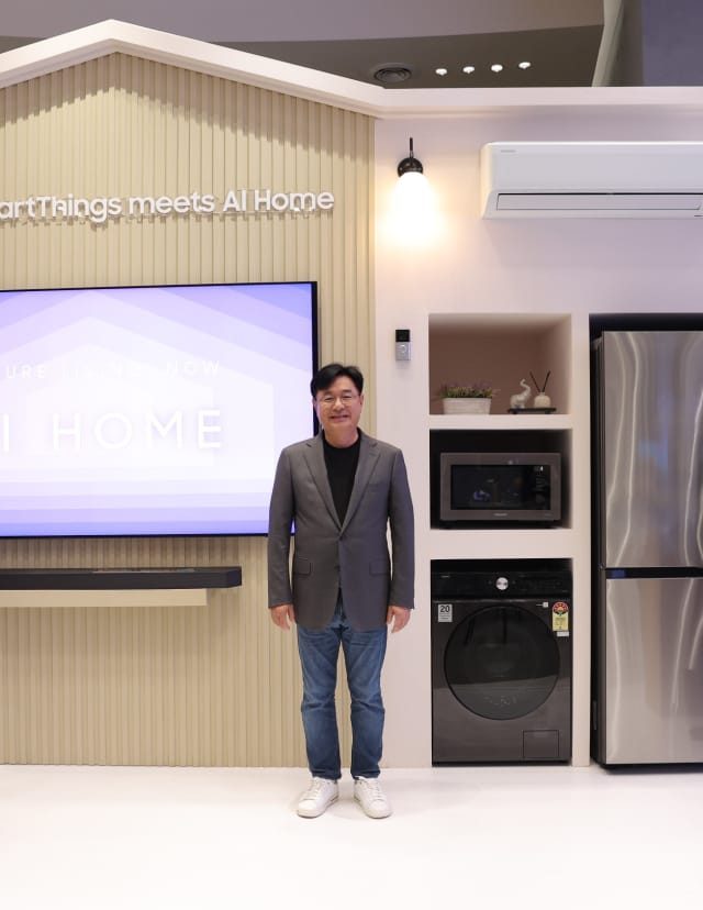 'प्रहार' शनिवार विशेष: भारतातील पहिली Samsung India ची 'AI Home Future Living' ची जादुई दुनिया अनुभवा आणि 'राजा' सारखे जगा !
