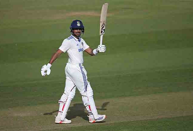India A vs Australia A : ध्रुव जुरेलची कमाल, ऑस्ट्रेलिया ए विरुद्ध ठोकले शतक