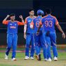 IND vs PAK Final: कुलदीपचा चौकार आणि पाकिस्तानचा संघ ढेपाळला, भारतासमोर विजयासाठी १४७ धावांचे आव्हान