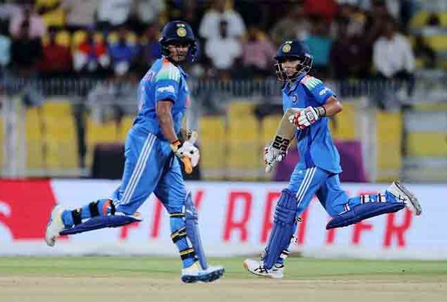 ICC Womens cricket world cup : दीप्ती-अमनजोतची दमदार अर्धशतके; श्रीलंकेसमोर २७० धावांचे आव्हान