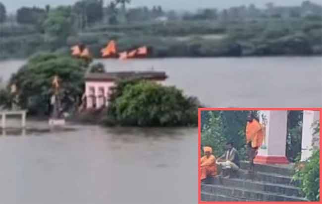 सोलापूर जिल्ह्यात पावसाने हाहाकार; ९० जण मंदिरात अडकले; महसूल कर्मचाऱ्यांचाही समावेश
