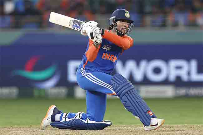 IND vs PAK Final: यहाँ के हम सिकंदर!  पाकिस्तानला लोळवत भारताने पटकावले आशिया कपचे जेतेपद