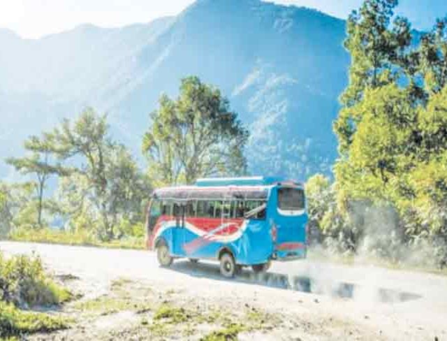 'व्होट बँक'साठी इच्छुकांचे फंडे