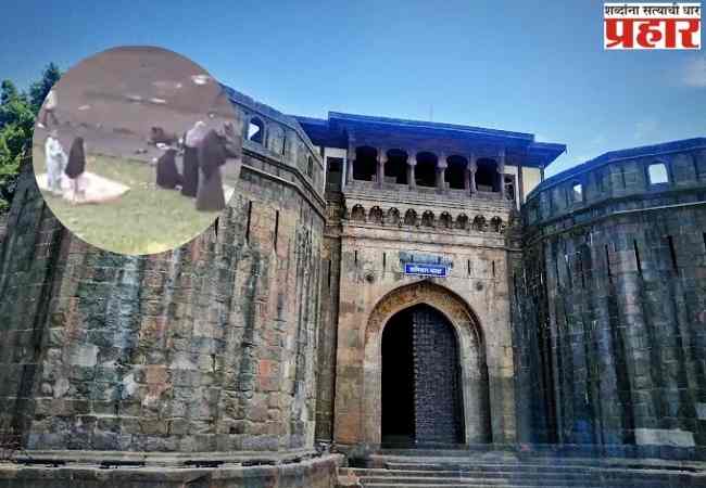 शनिवार वाड्यावर नमाज पठण, निषेधासाठी भाजपच्या नेतृत्वात हिंदुत्ववाद्यांचे आंदोलन