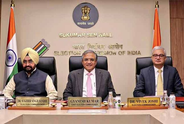 Election Commission : वादग्रस्त 'एसआयआर' मोहीम आता 'या' १२ राज्यांत!