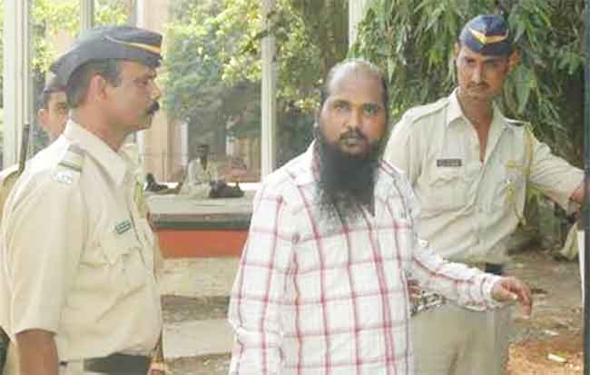‘मुंबई अंडरवर्ल्ड’ पुन्हा चर्चेत: छोटा राजनचा खास साथीदार डीके राव खंडणी प्रकरणी अटकेत