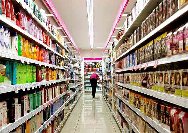 FMCG Q2 Slowdown: सप्टेंबरमध्ये एफएमसीजी कंपन्यांच्या व्यापारात व्यत्यय मात्र पुढील वर्षी…. ‘ही’ गोष्ट अपेक्षित !