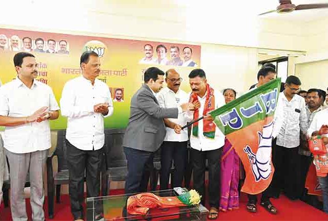 मंत्री नितेश राणेंचा वैभववाडीत उबाठावर मोठा घाव!