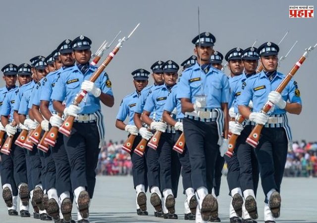 भारतीय वायु दलाचा ९३वा वर्धापन दिन! हवाई दलाच्या शौर्याचे प्रदर्शन करणारे 'हे' चित्रपट पाहाच