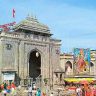 तुळजाभवानी मंदिराचे मुख्य प्रवेशद्वार बंद, भाविकांच्या गर्दीमुळे मंदिर समितीने घेतला निर्णय