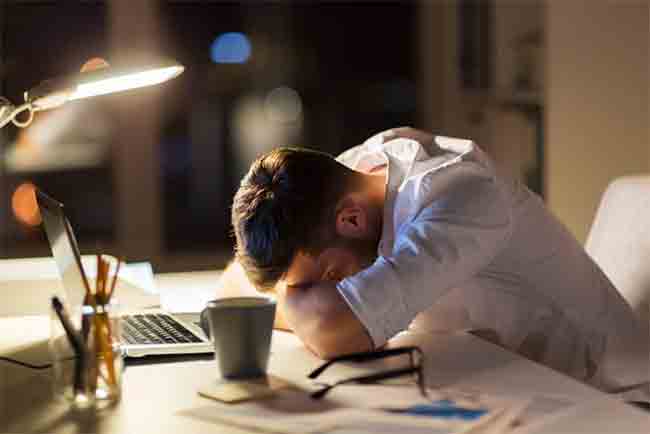 सतत थकवा जाणवतोय ? हे सोपे उपाय देतील तुम्हाला नवीन ऊर्जा !