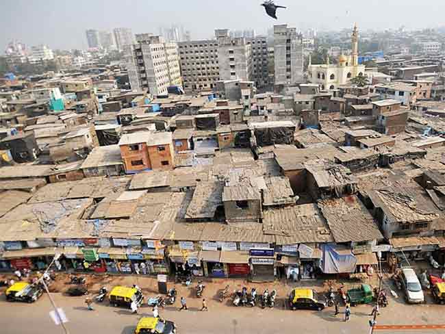 मुंबईत झोपडपट्टी पुनवर्सन प्राधिकरण (एसआरए) अंतर्गत