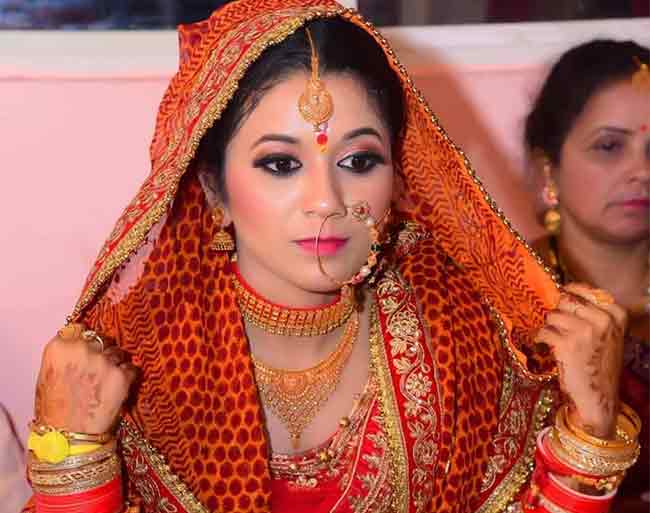 लग्नात नववधूने फक्त तीनच सोन्याचे दागिने परिधान करावे, पंचायतीचे निर्देश