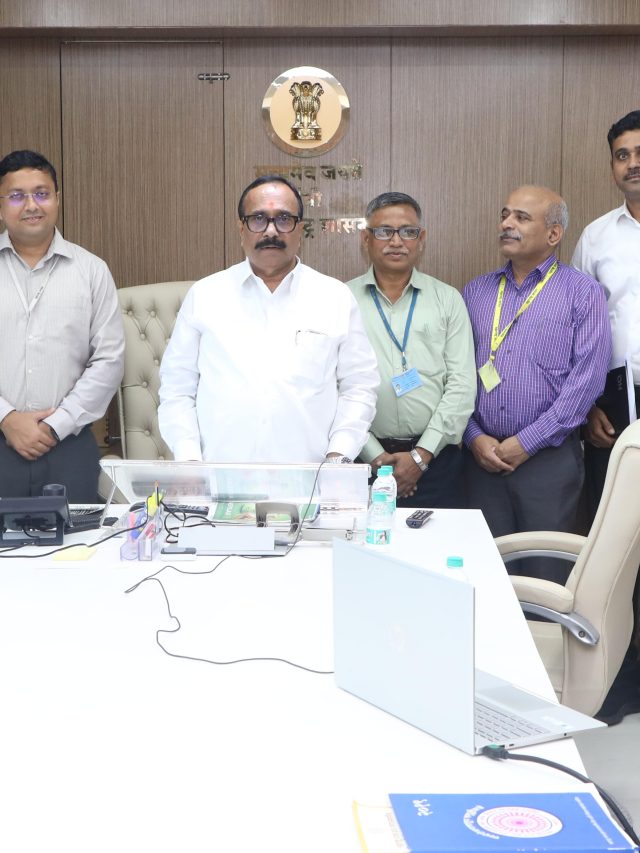 इतर मागासवर्गीय महामंडळाच्या थेट कर्ज पोर्टलचे उद्घाटन
