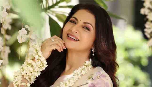 भाग्यश्रीचा फिटनेस मंत्र: वजन कमी करण्यासाठी 'बुलेटप्रूफ कॉफी'ची शिफारस!