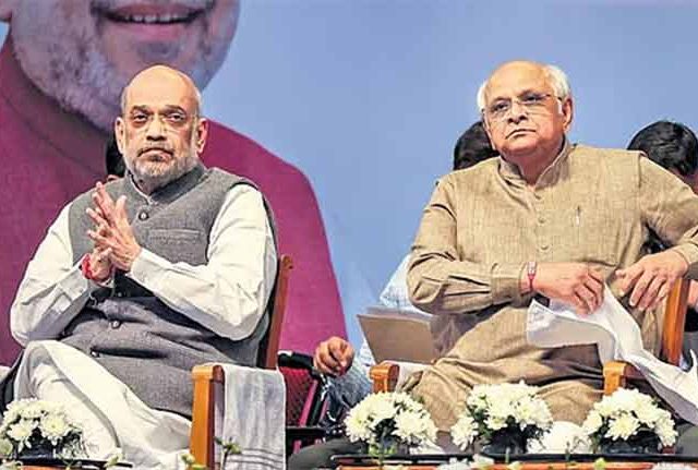 Gujarat Cabinet: गुजरातमध्ये 'राजकीय भूकंप'! मुख्यमंत्री वगळता सर्व १७ मंत्र्यांचे राजीनामे; अमित शहा आजच गांधीनगरमध्ये