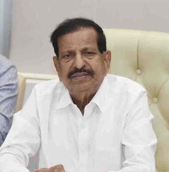 वसईत बर्डपार्क उभारण्यासाठी पालकमंत्री गणेश नाईक सरसावले!