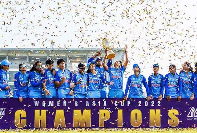 महिला संघाने विश्वचषक जिंकल्यास गावस्कर करणार हे विशेष काम