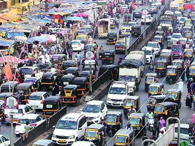 कल्याण-शिळ महामार्गावरील वाहतूक कोंडी सोडवण्याची मागणी
