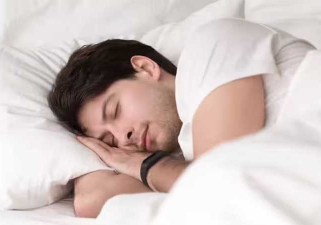 फक्त शांत झोपेसाठी लोक करताहेत लांबचा प्रवास