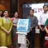 प्रसिद्ध गायिका अनुराधा पौडवाल यांनी केईएम रुग्णालयाला दिले व्हेंटिलेटर दान!