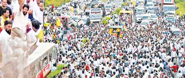 राजकीय पुनर्वसनासाठीच बच्चू कडूंचे दबावतंत्र