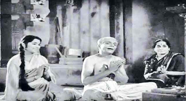 आपुलीच प्रतिमा होते आपुलीच वैरी...