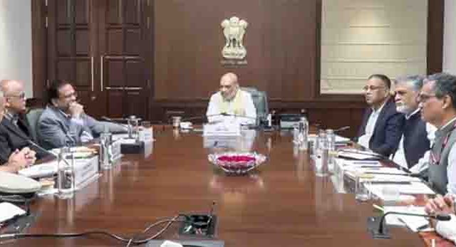 रेड फोर्ट स्फोटानंतर 'शाह' ॲक्शन मोडमध्ये! गृहमंत्र्यांनी घेतली उच्चस्तरीय सुरक्षा आढावा बैठक