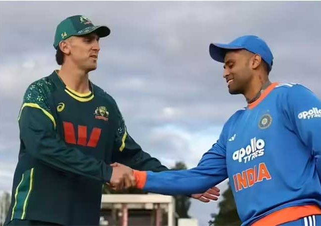INDvsAUS T20 : नाणेफेक जिंकून भारताचा गोलंदाजीचा निर्णय, प्रथम फलंदाजी करणाऱ्या ऑस्ट्रेलियाचे चार फलंदाज बाद