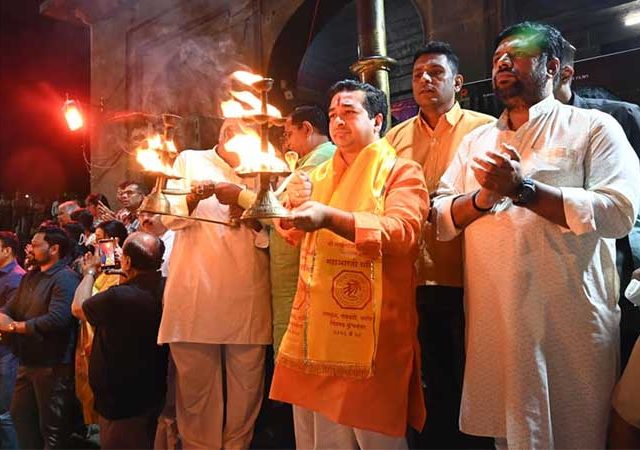 नाशिकमध्ये मंत्री नितेश राणे यांच्या हस्ते गोदाआरती