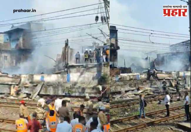 Mahim Station Fire : हार्बर लाईन सेवा ठप्प! माहिम रेल्वेस्थानकाजवळ नवरंग कंपाऊंडमध्ये मोठी आग; लोकल वाहतुकीवर परिणाम, व्हिडिओ व्हायरल