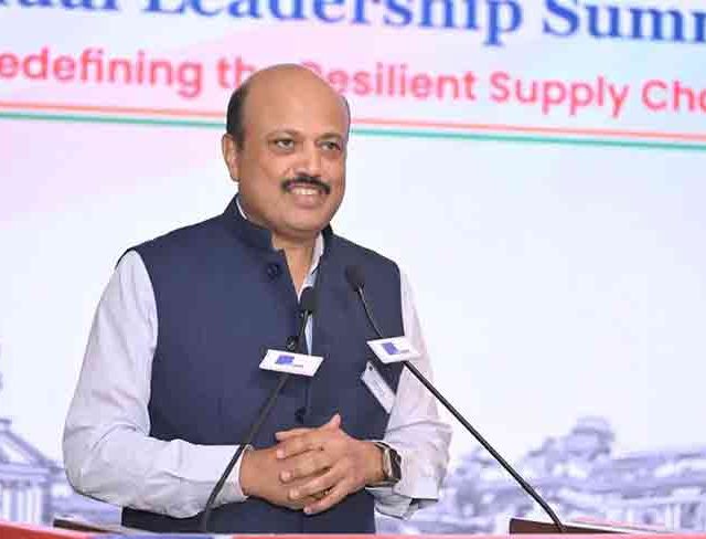 मोठी बातमी: पडद्यामागे भारत व युएस व्यापारी करार होणार? वाणिज्य सचिव राजेश अग्रवाल यांचे मोठे विधान