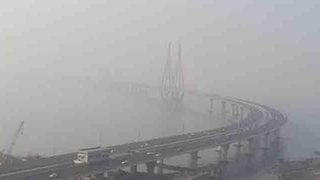 मुंबईकर गारठले; थंडीमुळे पारा १६.२ अंशावर !