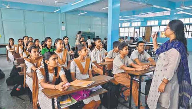 महापालिका शाळांमधील मुलांचे व्याकरण होणार अधिक मजबूत