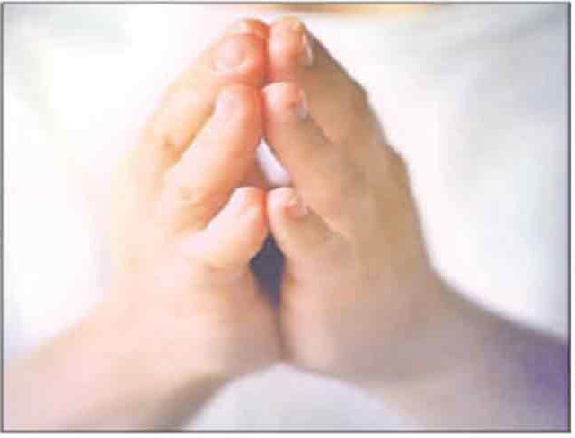 नमस्कार : मानवी नात्यांना जोडणारी शक्ती