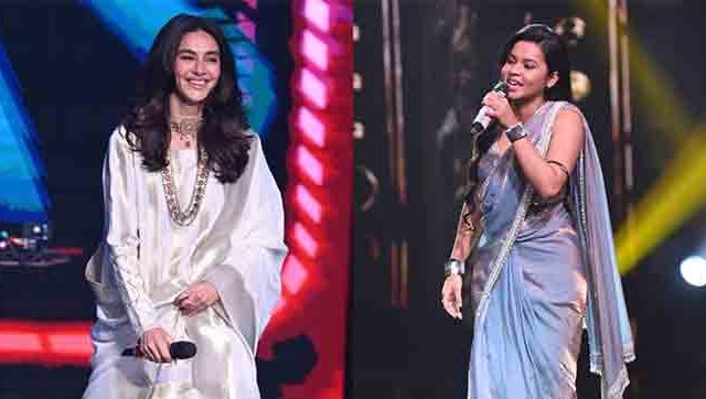‘इंडियन आयडॉल’मध्ये अंशिकाच्या परफॉर्मन्सवर शिबानी अख्तरची दाद, म्हणाल्या “रॉक ऑनचा सिक्वेल झाला तर तूच राहशील बँडची लीडर!”