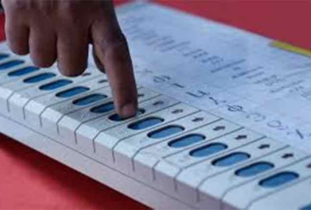 काँग्रेसची मनधरणी