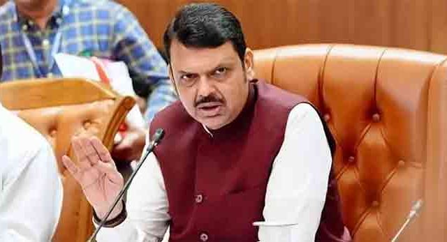 फडणवीसांचा मोठा निर्णय! मंत्रिमंडळ बैठकीच्या दिवशीच ५ बड्या IAS अधिकाऱ्यांच्या बदल्या