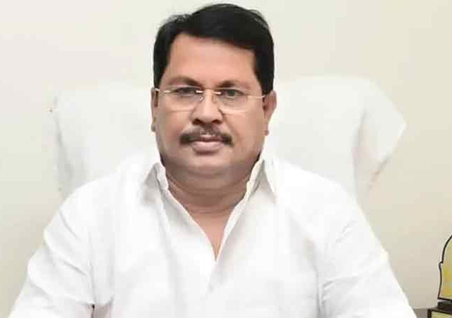 मुंबईत काँग्रेस स्वबळावर लढणार : वडेट्टीवार