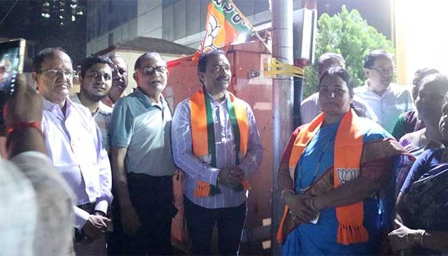 मालाड रामबागमधील अनेक वर्षांपासूनचा अंधार झाला दूर