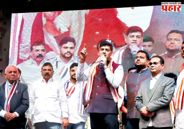 ये पब्लिक है, सब जानती है!