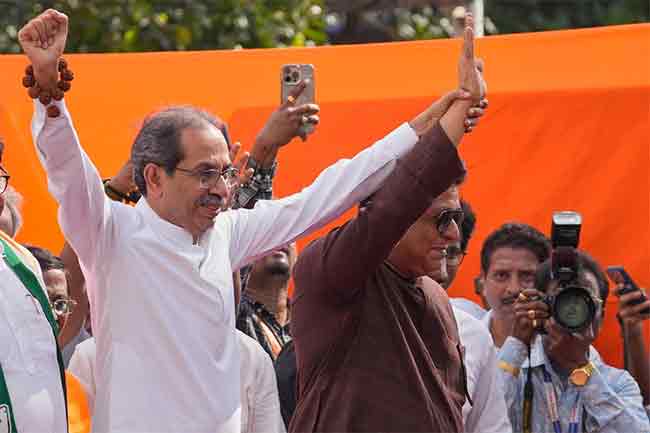 मुंबईत भाजप विरोधात मविआ मनसेला सोबत घेऊन लढणार ?