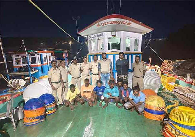 कर्नाटकमधील मच्छीमारांची महाराष्ट्रात घुसखोरी, सरकारी यंत्रणेची लगेच कारवाई