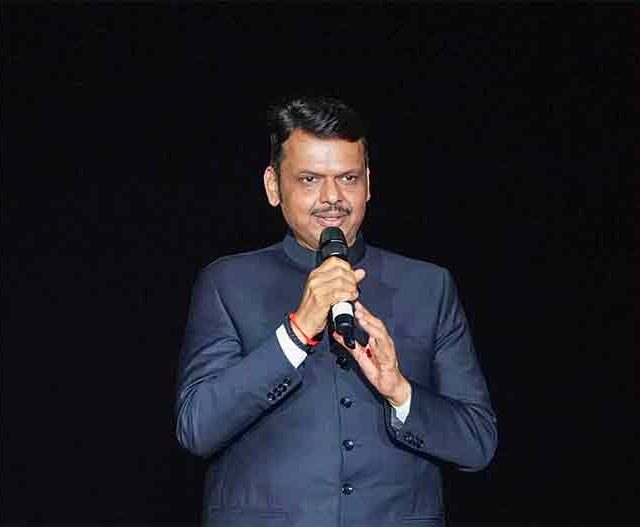 'पाकिस्तानचा देशव्यापी घातपाताचा कट उधळला; दिल्ली स्फोटावर फडणवीसांचं मोठं वक्तव्य